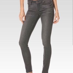 PAIGE Verdugo Skinny Jean